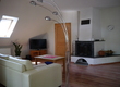 Wohnzimmer mit Einbaukamin