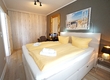 Schlafzimmer mit Boxspringbett